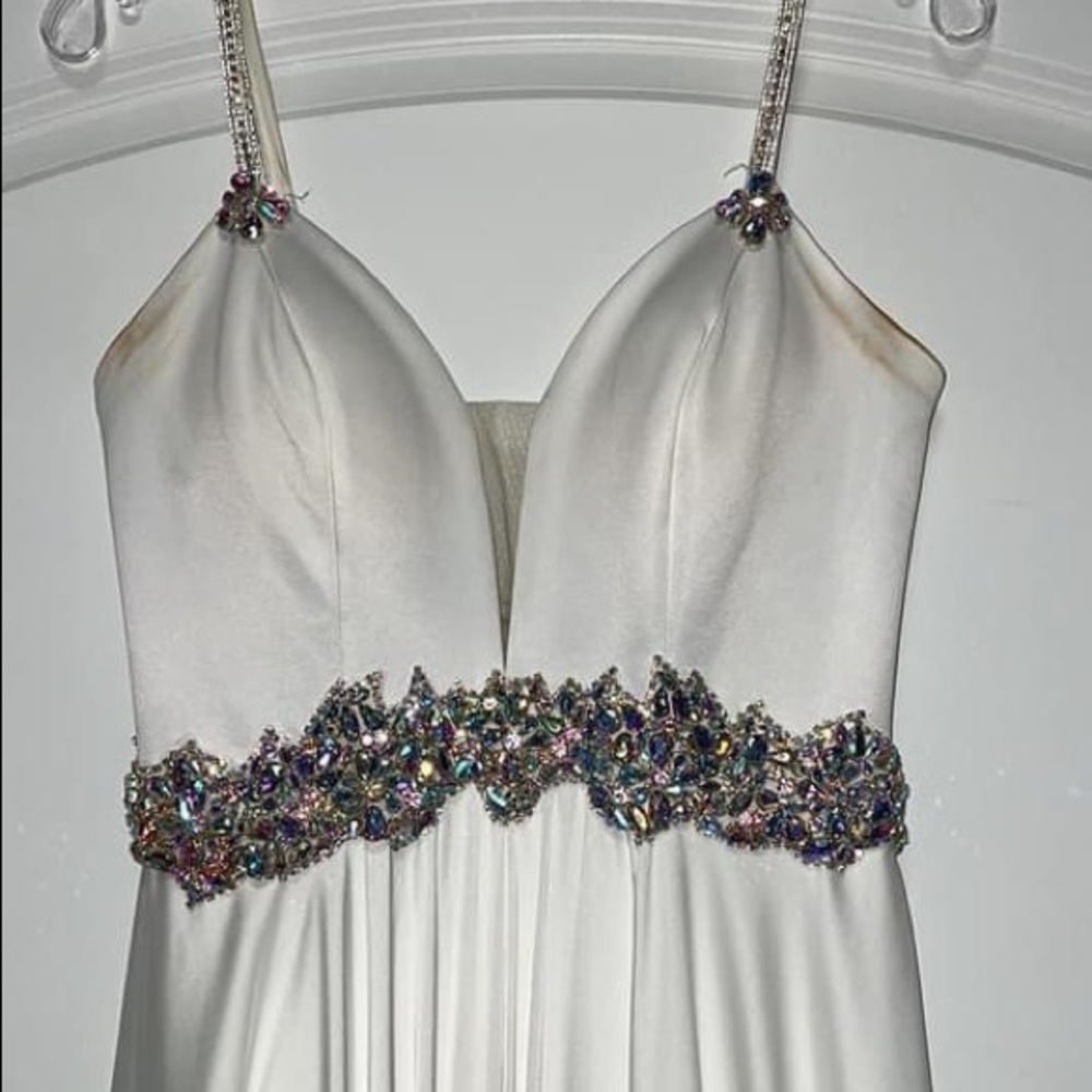 Johnathan Kayne white pageant / prom gown size 2